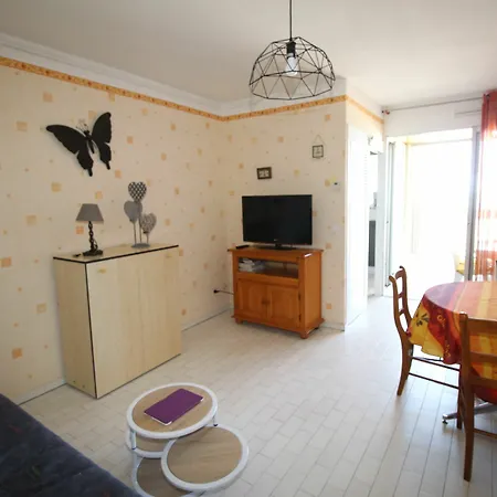 Isadora Apartment